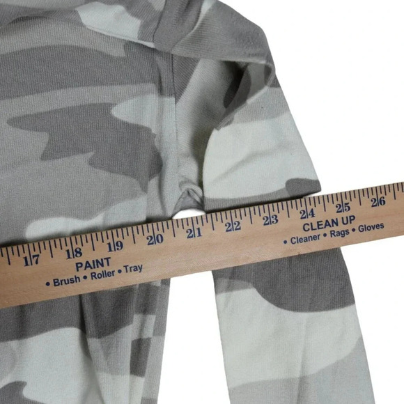 Como Blu || Buttery Soft Sleepwear Top Only Neutral Camo Drawstring Hem XL - Picture 4 of 7